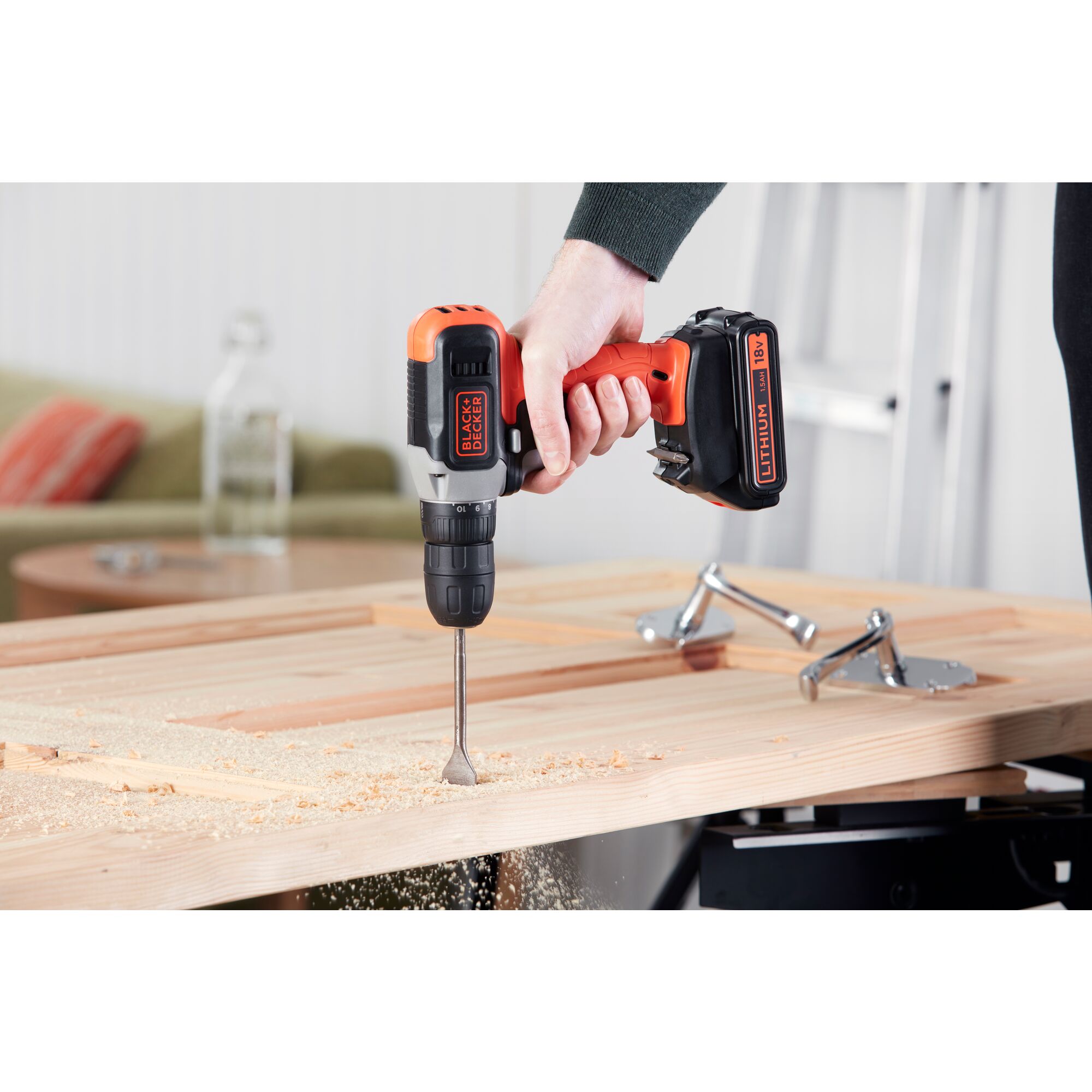 Black & decker online lader 18v
