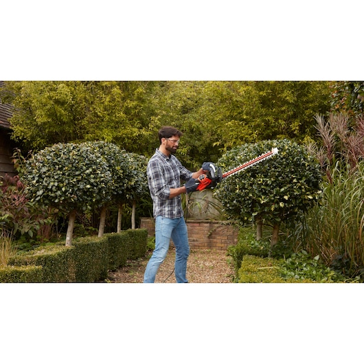 60cm 600W Hækkeklipper med savklinge