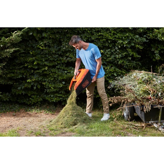 2x 18V Ledningsfri 2,5Ah 33cm Plæneklipper