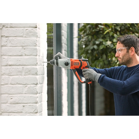 800W Corded SDS-PLUS Hammer Drill and Kit Box