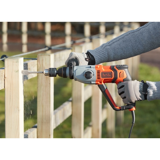 800W Corded SDS-PLUS Hammer Drill and Kit Box