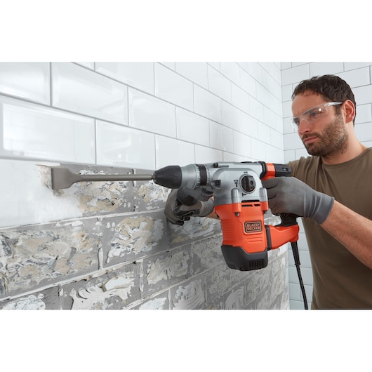 1250W Corded SDS-PLUS Hammer Drill and Kit Box