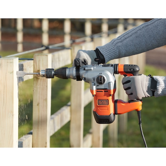 1250W Corded SDS-PLUS Hammer Drill and Kit Box