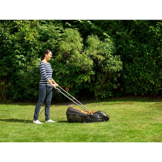 32cm plæneklipper 1000W